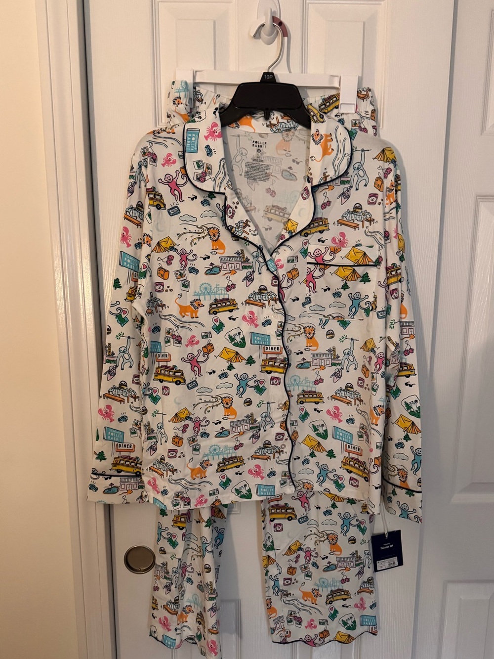 NWT Target x Roller rabbit pajamas set, size medium